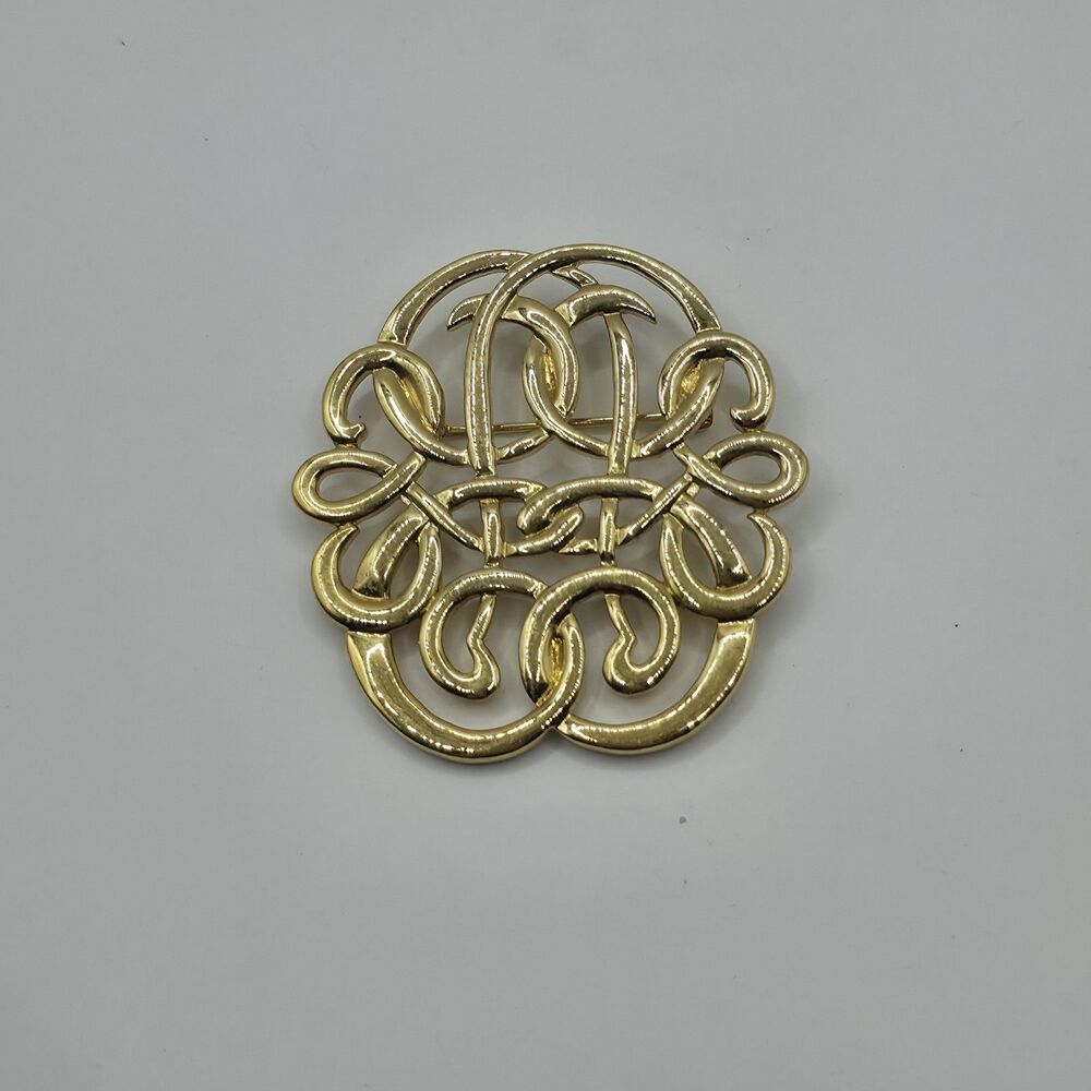 VTG Celtic Knot Avon Goldtone Brooch\Pendant 2"